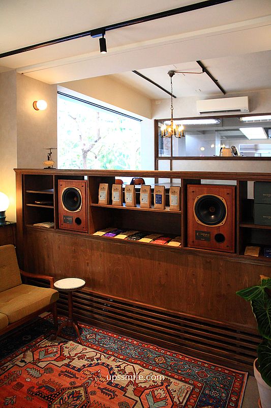 貝克宅南京店,2025搬家新店址,捷運南京復興站磚紅色咖啡廳,台北甜點戚風蛋糕推薦 貝克宅南京店,2025搬家新店址,捷運南京復興站磚紅色咖啡廳,台北甜點戚風蛋糕推薦