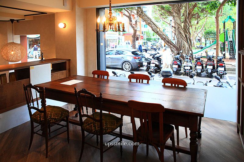 貝克宅南京店,2025搬家新店址,捷運南京復興站磚紅色咖啡廳,台北甜點戚風蛋糕推薦 貝克宅南京店,2025搬家新店址,捷運南京復興站磚紅色咖啡廳,台北甜點戚風蛋糕推薦