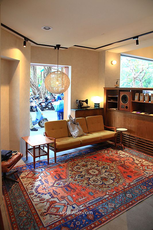 貝克宅南京店,2025搬家新店址,捷運南京復興站磚紅色咖啡廳,台北甜點戚風蛋糕推薦 貝克宅南京店,2025搬家新店址,捷運南京復興站磚紅色咖啡廳,台北甜點戚風蛋糕推薦