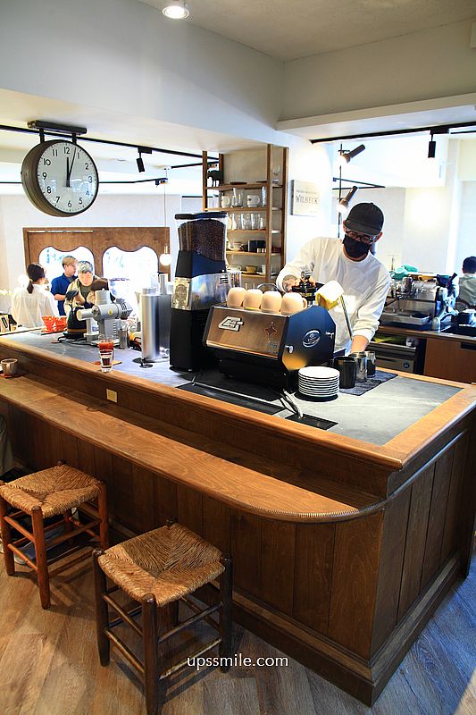 貝克宅南京店,2025搬家新店址,捷運南京復興站磚紅色咖啡廳,台北甜點戚風蛋糕推薦 貝克宅南京店,2025搬家新店址,捷運南京復興站磚紅色咖啡廳,台北甜點戚風蛋糕推薦