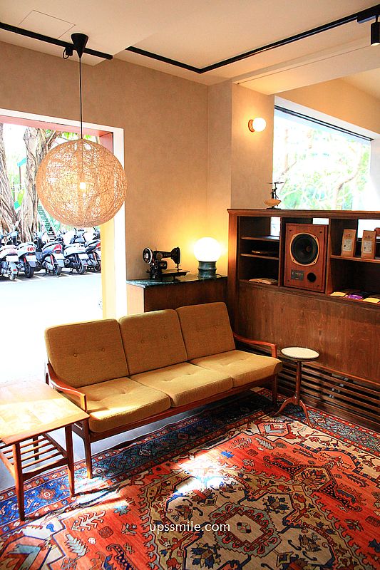 貝克宅南京店,2025搬家新店址,捷運南京復興站磚紅色咖啡廳,台北甜點戚風蛋糕推薦 貝克宅南京店,2025搬家新店址,捷運南京復興站磚紅色咖啡廳,台北甜點戚風蛋糕推薦