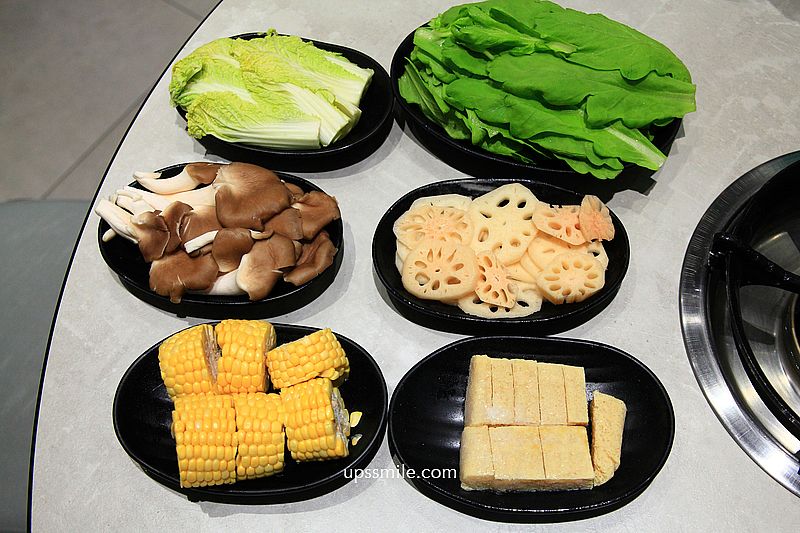 咩咩現宰羊肉鍋中壢店，中壢鍋物，中壢現宰羊肉爐，帶皮羊肉＋羊腱子肉雙人套餐899元