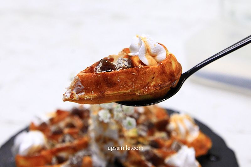 【台北美食】樂野食，西門町超人氣早午餐義大利麵，必吃創意麻糬鬆餅