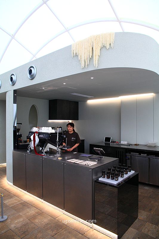 R.B.C COFFEE HEAD咖啡專門店，桃園中壢青埔全預約制太空站咖啡廳，桃園自家烘焙咖啡廳