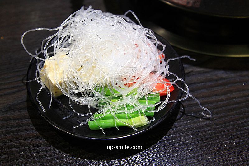 麒麟閣沙茶火鍋，永和道地50年老字號火鍋，被火鍋耽誤的炸雞店