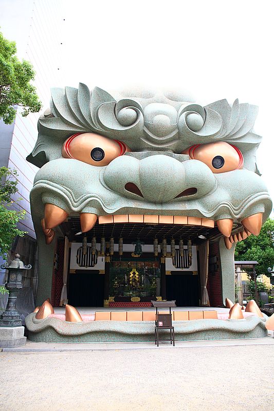 【日本大阪景點】難波八阪神社,令人震撼巨無霸獅子殿,招來好運氣神社 【日本大阪景點】難波八阪神社,令人震撼巨無霸獅子殿,招來好運氣神社
