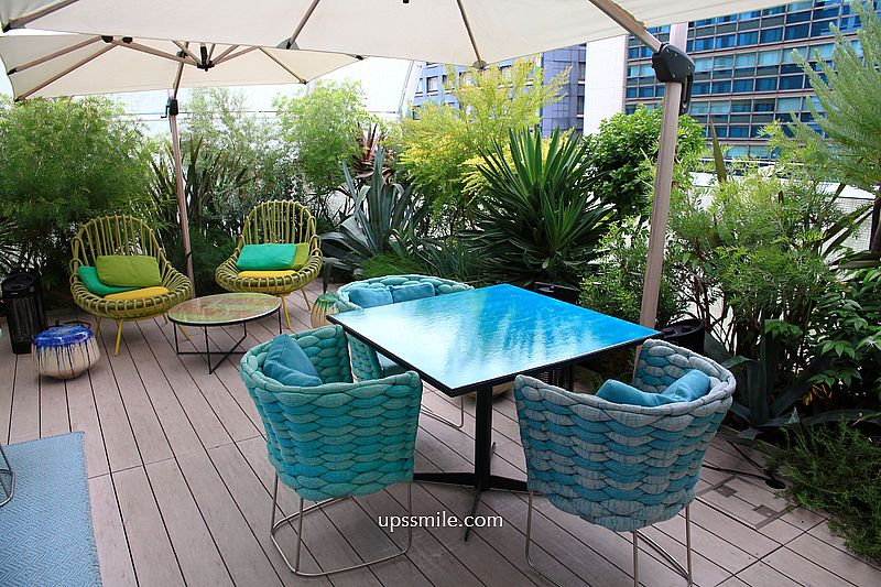 LV大阪御堂筋旗艦店 Le Café V全球首家咖啡廳，化身絕美白色船帆，青木淳操刀設計大阪咖啡廳