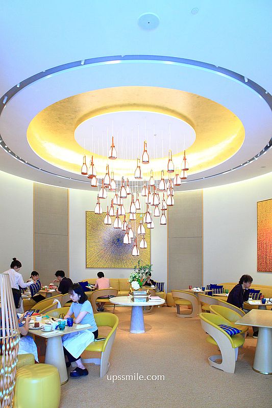 LV大阪御堂筋旗艦店 Le Café V全球首家咖啡廳，化身絕美白色船帆，青木淳操刀設計大阪咖啡廳