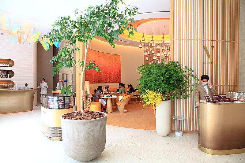 LV大阪御堂筋旗艦店 Le Café V全球首家咖啡廳，化身絕美白色船帆，青木淳操刀設計大阪咖啡廳