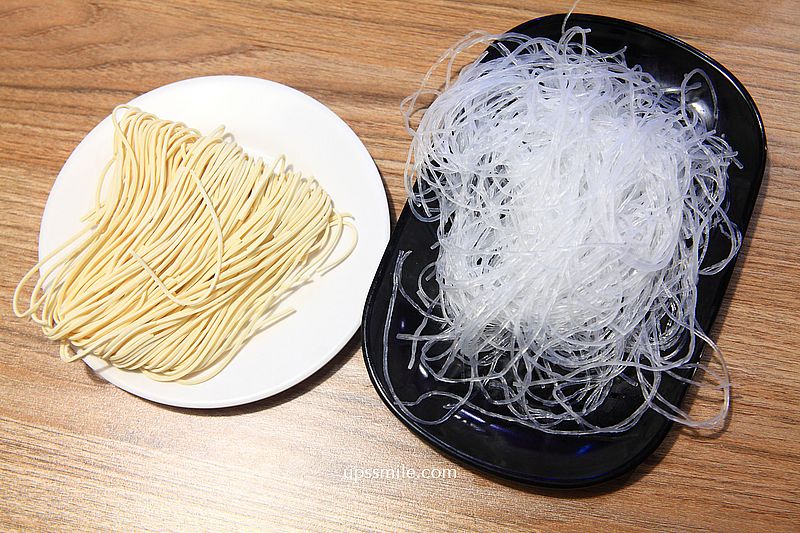 金川石頭火鍋永和竹林店，小紅莓石頭火鍋創始人二代新品牌，永和宵夜美食