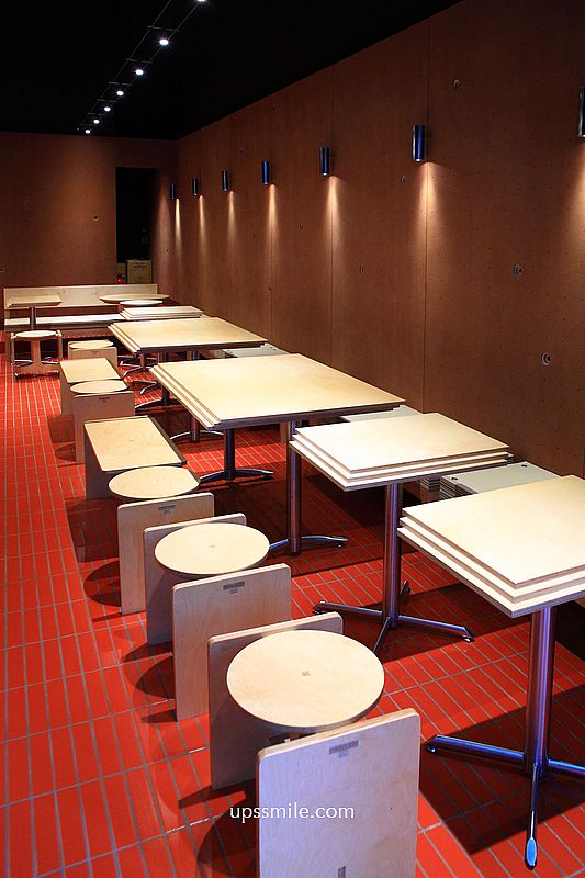 Muhei Bakery 暮黑烘焙，捷運東門站可頌專賣店2026新開幕，台北自家烘焙咖啡廳，磚紅色咖啡廳氛圍