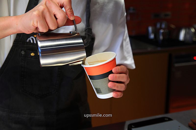 Muhei Bakery 暮黑烘焙，捷運東門站可頌專賣店2026新開幕，台北自家烘焙咖啡廳，磚紅色咖啡廳氛圍