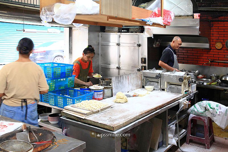 【師大溫州街美食】糊塗麵,來自原子少年夏浦洋家開的麵店,台北好吃大滷麵 【師大溫州街美食】糊塗麵,來自原子少年夏浦洋家開的麵店,台北好吃大滷麵