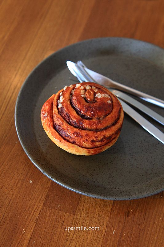 Coffee and Couple 士林站自家烘焙咖啡廳，日式街邊風格工業風咖啡廳，士林肉桂捲推薦