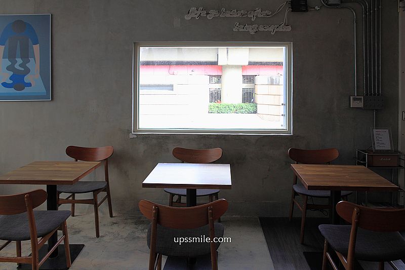 Coffee and Couple 士林站自家烘焙咖啡廳，日式街邊風格工業風咖啡廳，士林肉桂捲推薦