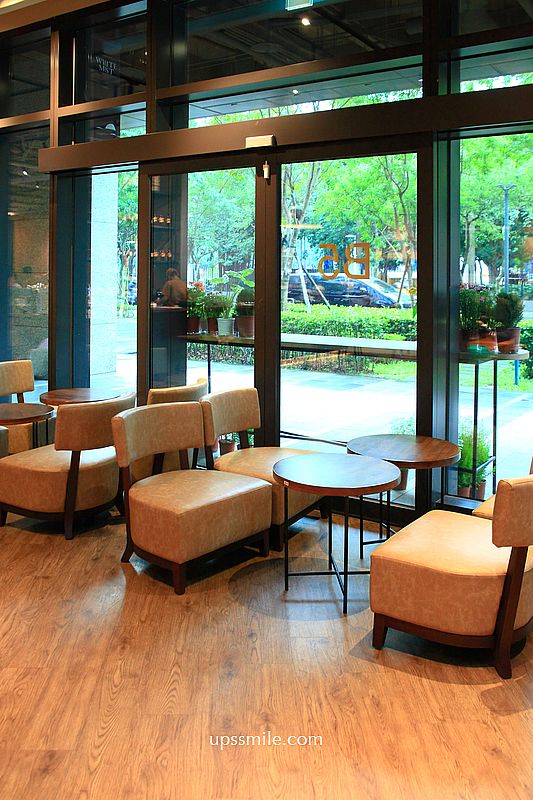 White Mist白霧時光新板傑仕堡門市，路易莎旗下新品牌，200坪複合式空間不限時早午餐咖啡廳