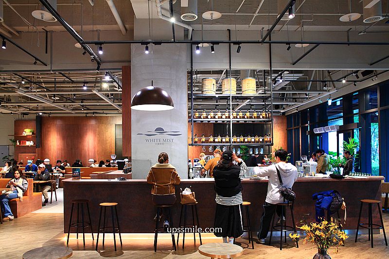 White Mist白霧時光新板傑仕堡門市，路易莎旗下新品牌，200坪複合式空間不限時早午餐咖啡廳