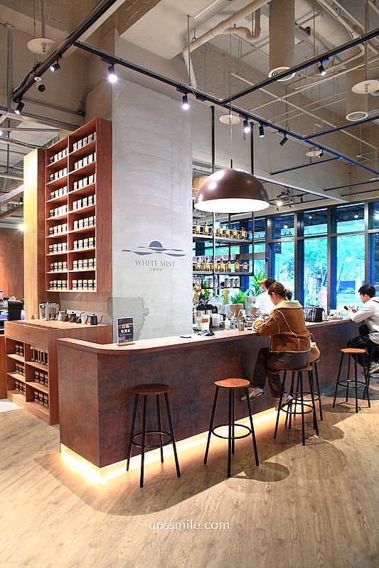 White Mist白霧時光新板傑仕堡門市，路易莎旗下新品牌，200坪複合式空間不限時早午餐咖啡廳