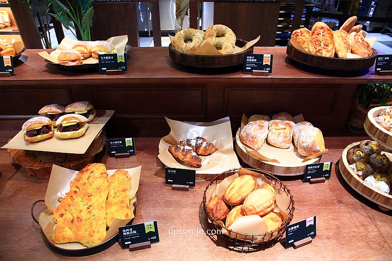 White Mist白霧時光新板傑仕堡門市，路易莎旗下新品牌，200坪複合式空間不限時早午餐咖啡廳