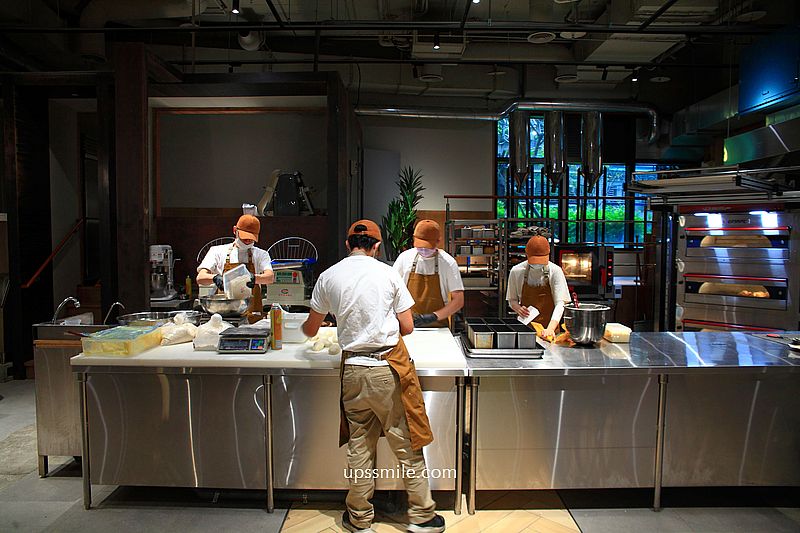 White Mist白霧時光新板傑仕堡門市，路易莎旗下新品牌，200坪複合式空間不限時早午餐咖啡廳