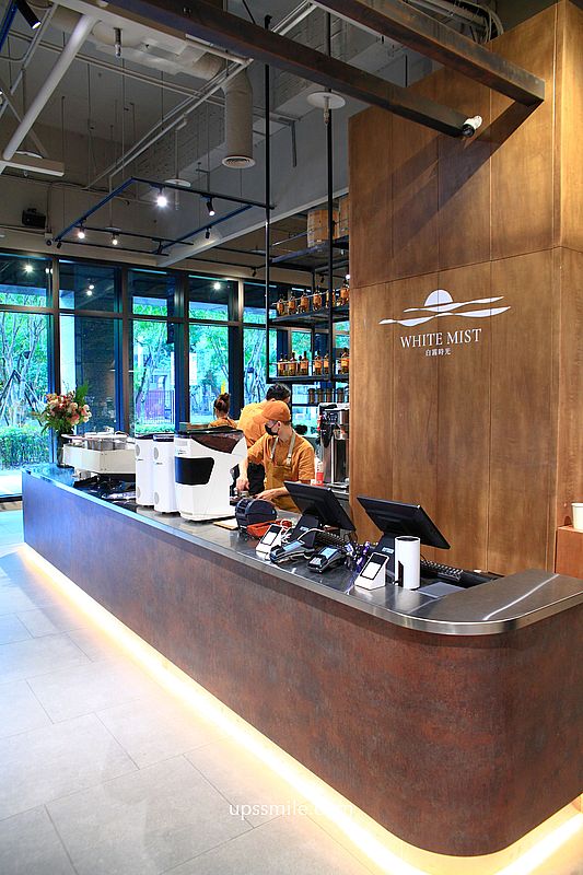 White Mist白霧時光新板傑仕堡門市，路易莎旗下新品牌，200坪複合式空間不限時早午餐咖啡廳