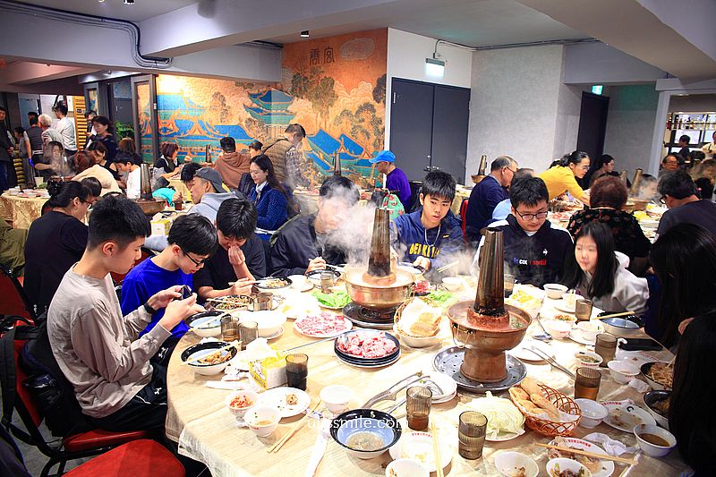 行天宮站美食【唐宮蒙古烤肉酸菜白肉餐廳】台北吃到飽餐廳推薦