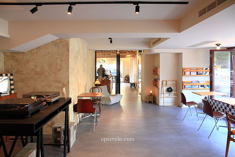 222 Taipei 咖啡，台北早午餐咖啡廳，2026新開幕捷運中山國中站自家烘焙咖啡廳