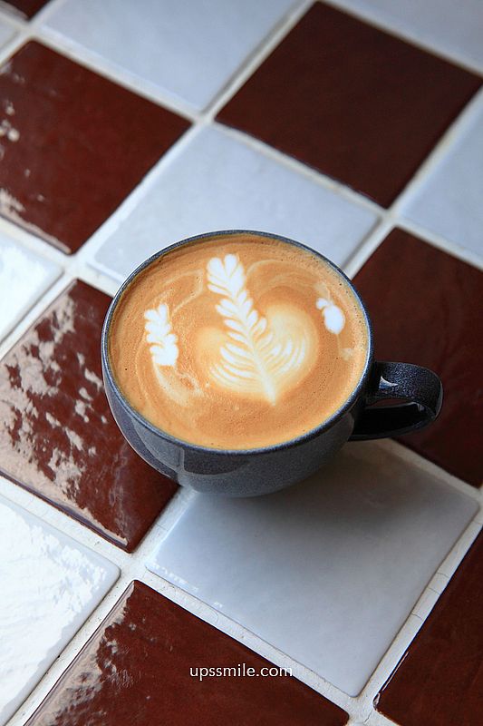 222 Taipei 咖啡，台北早午餐咖啡廳，2026新開幕捷運中山國中站自家烘焙咖啡廳