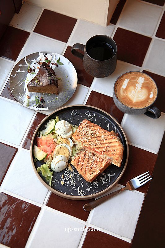 222 Taipei 咖啡，台北早午餐咖啡廳，2026新開幕捷運中山國中站自家烘焙咖啡廳