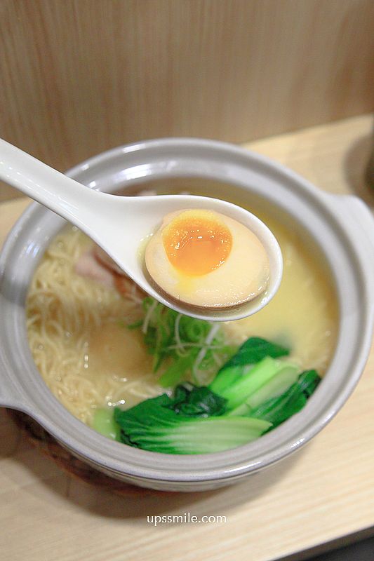 王公館鶏湯麵，師大美食必吃，台北雞湯銷魂好吃，黃金雞湯拉麵專賣店