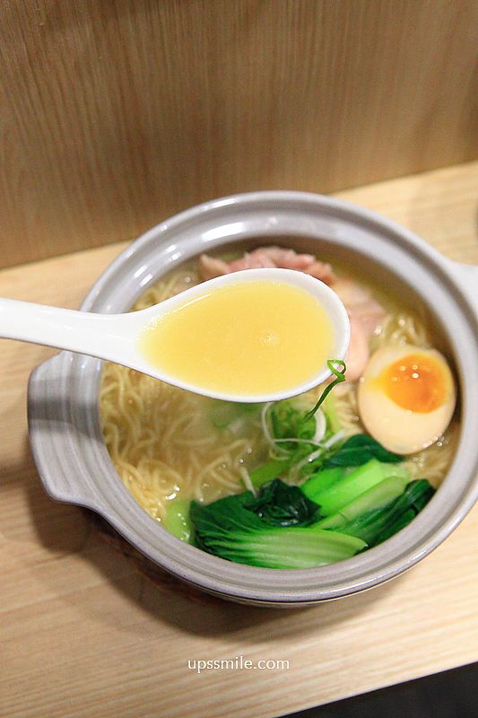 王公館鶏湯麵，師大美食必吃，台北雞湯銷魂好吃，黃金雞湯拉麵專賣店