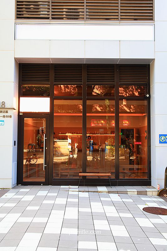 鬧蟬咖啡 Now Chance Coffee 新店店，捷運新店區公所站咖啡廳，新店自家烘焙咖啡廳收口袋