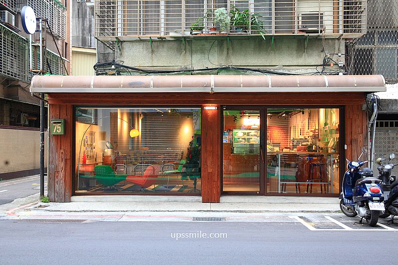 KINU Cafe (無提供訂位) 台北柴犬咖啡廳，新開幕2026捷運東門站寵物友善咖啡廳