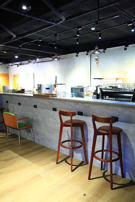 KINU Cafe (無提供訂位) 台北柴犬咖啡廳，新開幕2026捷運東門站寵物友善咖啡廳