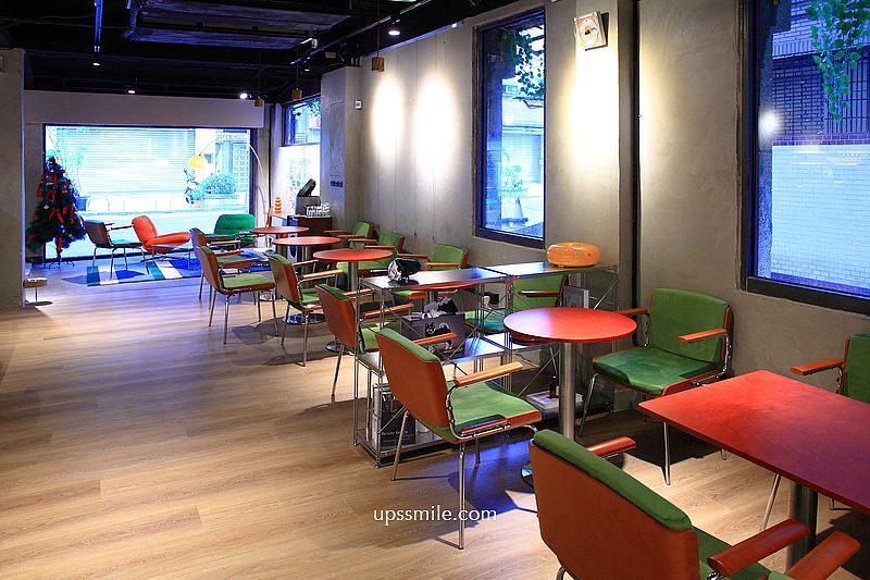 KINU Cafe (無提供訂位) 台北柴犬咖啡廳，新開幕2026捷運東門站寵物友善咖啡廳