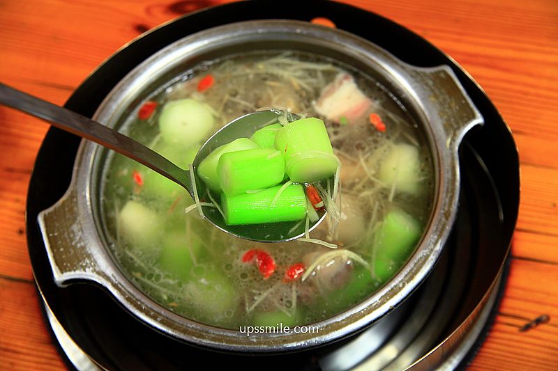 阿財蔬菜羊肉爐，台北老字號神級羊肉爐必吃，菜心羊清爽甘甜湯底銷魂