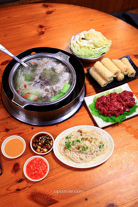 阿財蔬菜羊肉爐，台北老字號神級羊肉爐必吃，菜心羊清爽甘甜湯底銷魂
