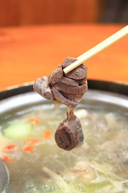 阿財蔬菜羊肉爐，台北老字號神級羊肉爐必吃，菜心羊清爽甘甜湯底銷魂