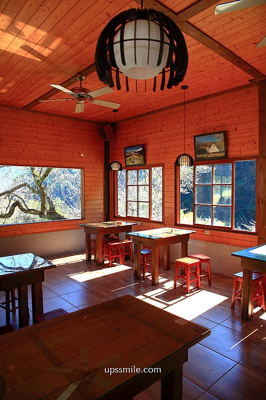 南投梅花推薦【牛稠坑驛站】南投信義鄉梅花秘境，台版琉璃光院