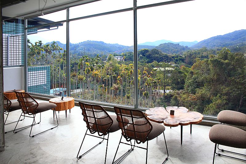 大白咖啡DABAI CAFE，南投魚池秘境咖啡廳，南投老宅改造清水模景觀咖啡廳，好絕美