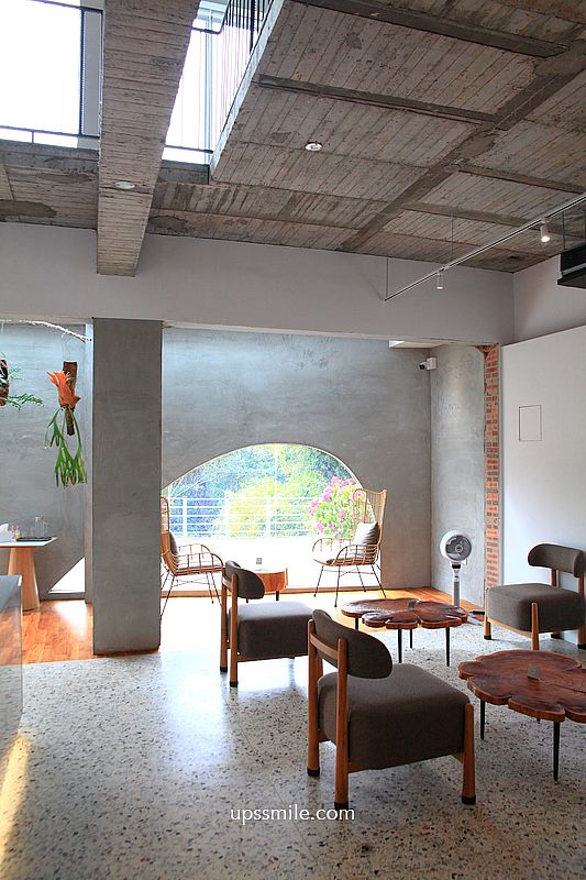 大白咖啡DABAI CAFE，南投魚池秘境咖啡廳，南投老宅改造清水模景觀咖啡廳，好絕美