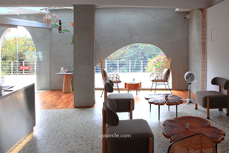 大白咖啡DABAI CAFE，南投魚池秘境咖啡廳，南投老宅改造清水模景觀咖啡廳，好絕美