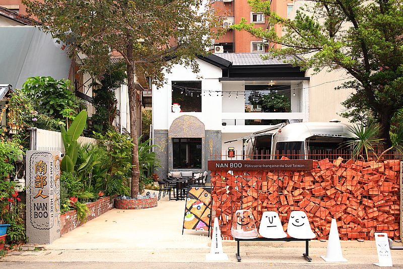 NanBoo南部人製菓，台中老宅爆漿卡士達法式千層酥，庭院有法式金屬餐車