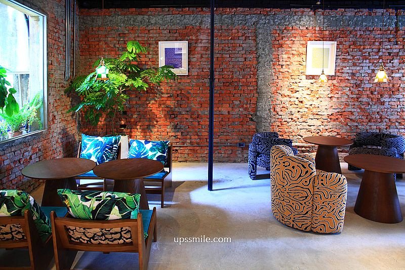 NanBoo南部人製菓，台中老宅爆漿卡士達法式千層酥，庭院有法式金屬餐車