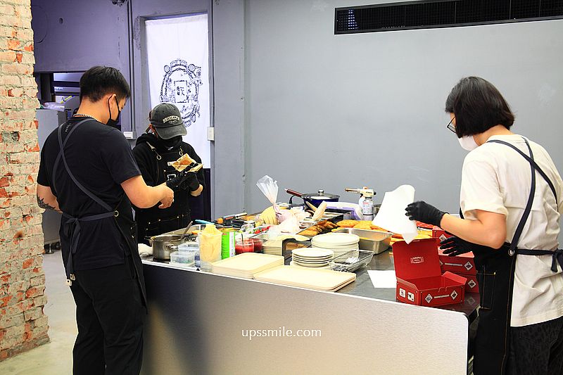 NanBoo南部人製菓，台中老宅爆漿卡士達法式千層酥，庭院有法式金屬餐車