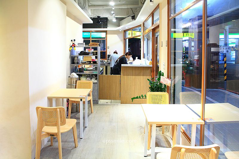 島花中壢海華總店，桃園中壢文青風豆花專賣店，烤雞蛋糕、黑糖粉粿、珍珠、芋圓好吃