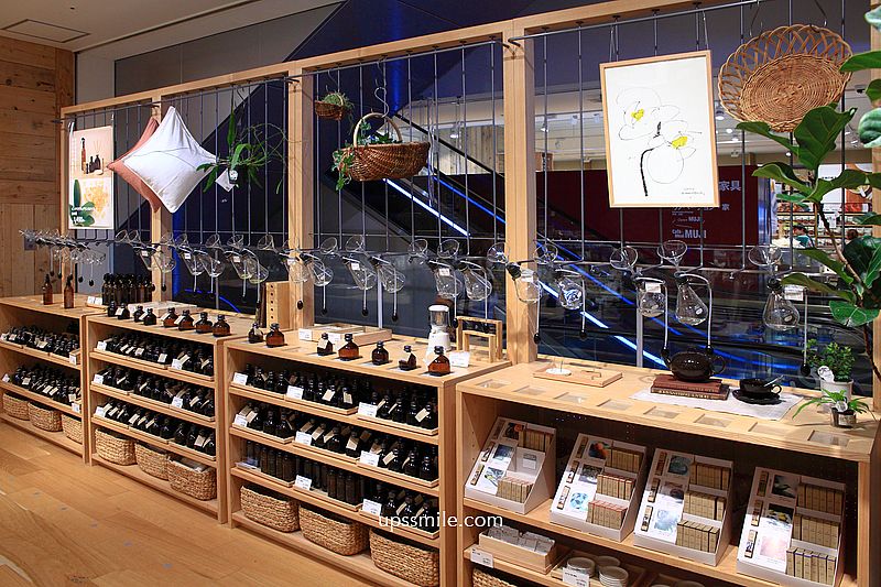 無印良品 Grand Front Osaka店，北館2-4樓MUJI Café無印家居空間，大阪梅田必逛