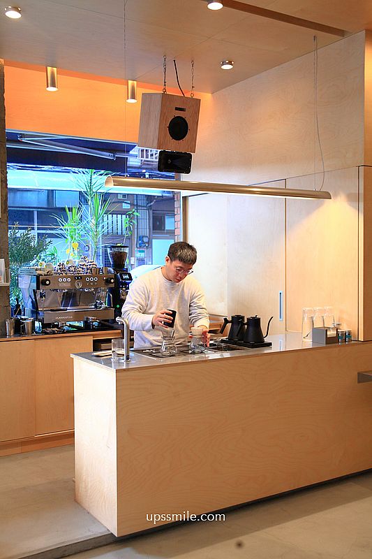 Mowa Coffee Roasters，雙連站新開幕韓系咖啡廳，台北自家烘焙咖啡廳與酸種吐司