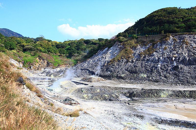 台北北投景點【硫磺谷遊憩區】北投免費泡腳，免門票硫磺谷溫泉泡腳池