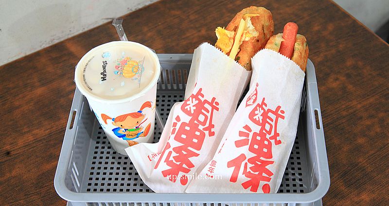 網站近期文章：南投埔里美食【埔里清寶鹹油條總店】埔里最強早餐，排隊台式大亨堡